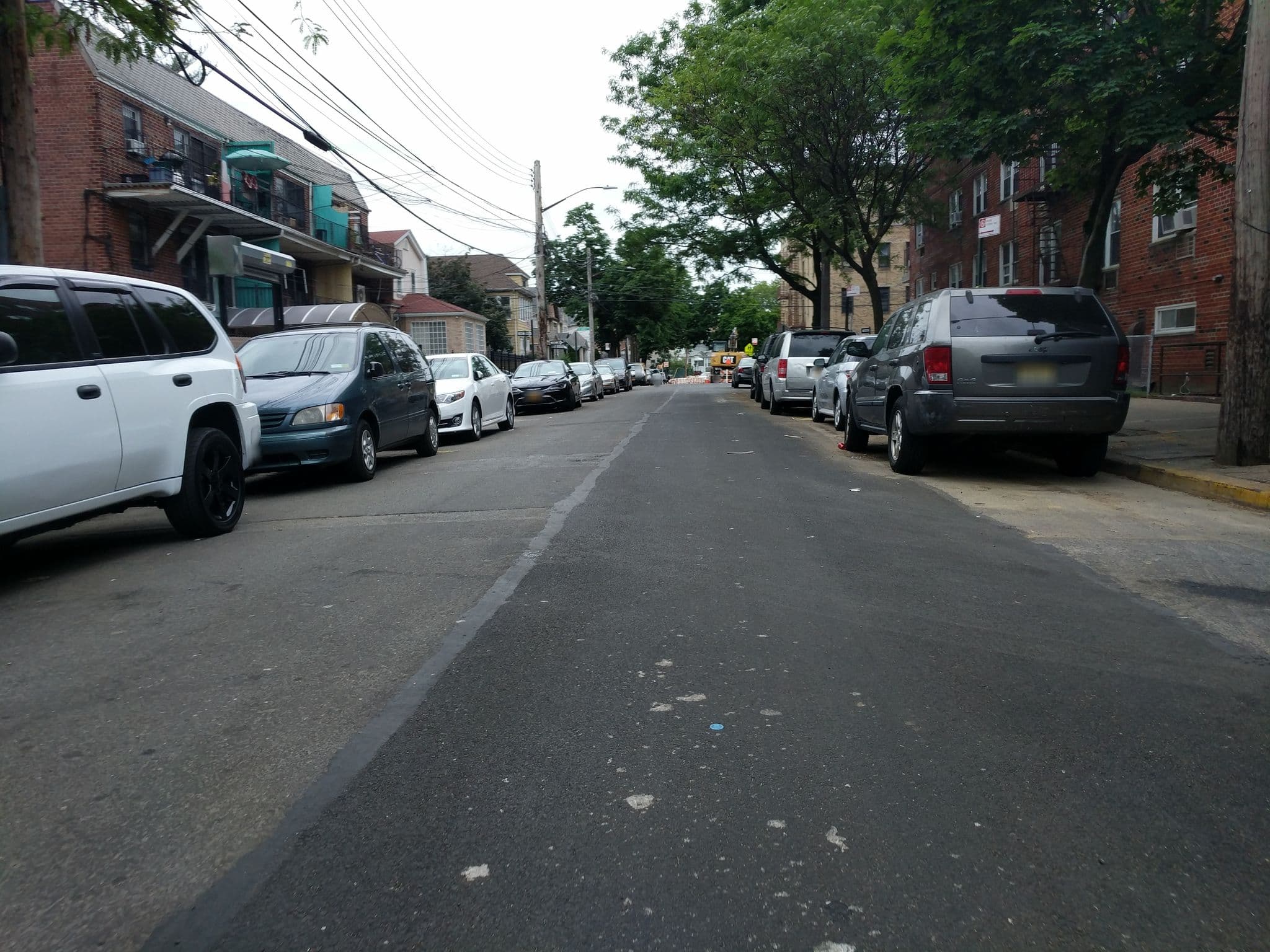 Street view near James House, Elmhurst — © daalso (CC BY-SA · Mapillary)
