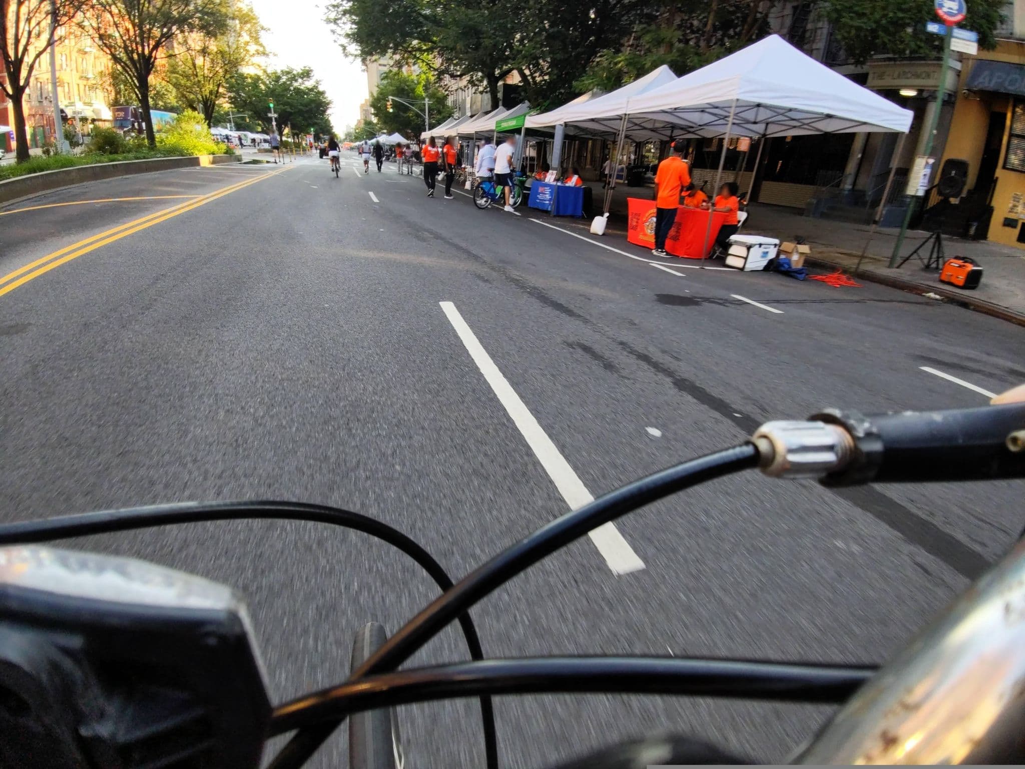 Street view near Apollo Hotel, Harlem — © iragersh (CC BY-SA · Mapillary)