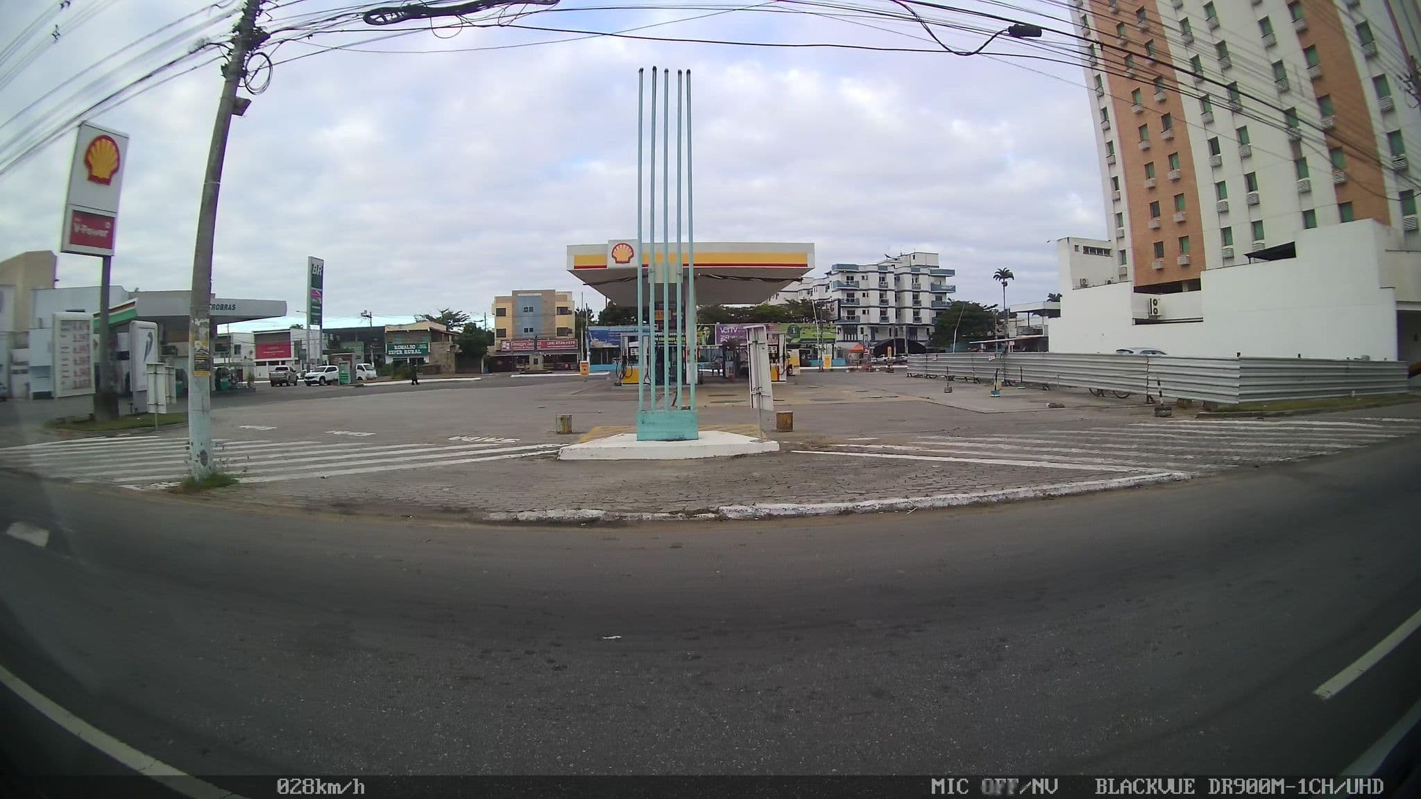 Street view near Comfort Hotel, Campos dos Goytacazes — © kaart_2 (CC BY-SA · Mapillary)
