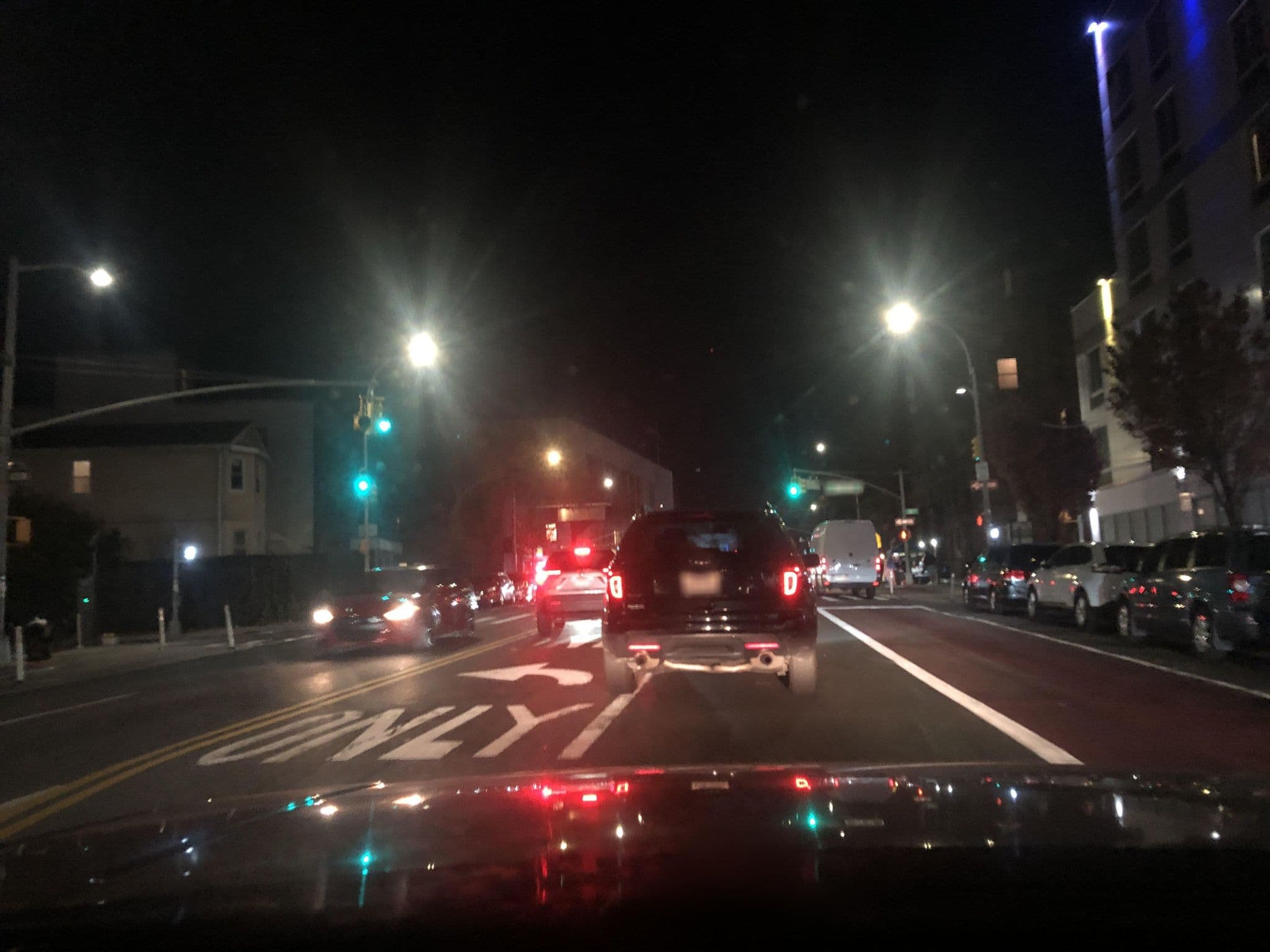 Street view near SpringHill Suites Marriott, East Elmhurst — © ncielpqSk28j (CC BY-SA · Mapillary)