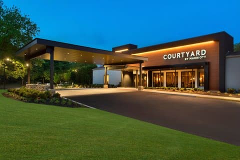 Courtyard Lincroft-Red Bank, Hotel in Lincroft