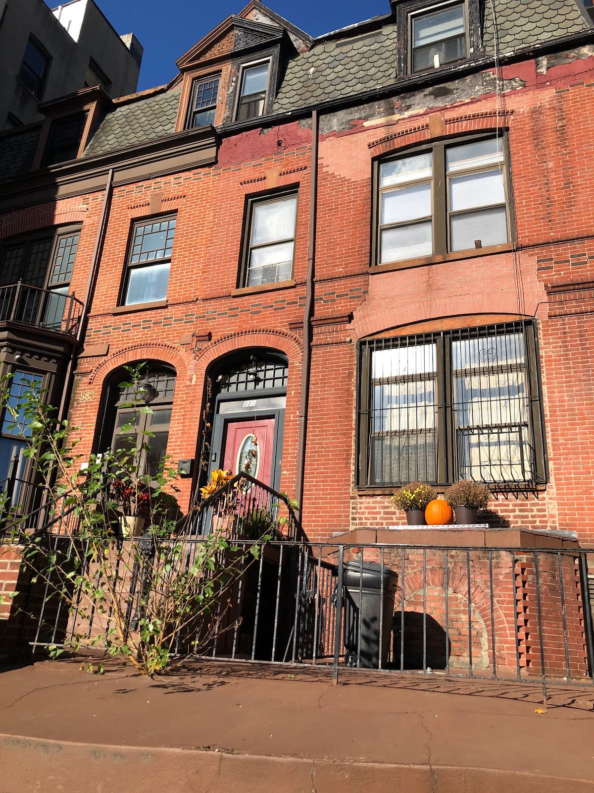 Saint Nicholas Inn, Guesthouse in Washington Heights