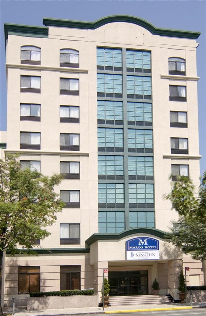Marco LaGuardia Hotel & Suites, Hotel in East Elmhurst