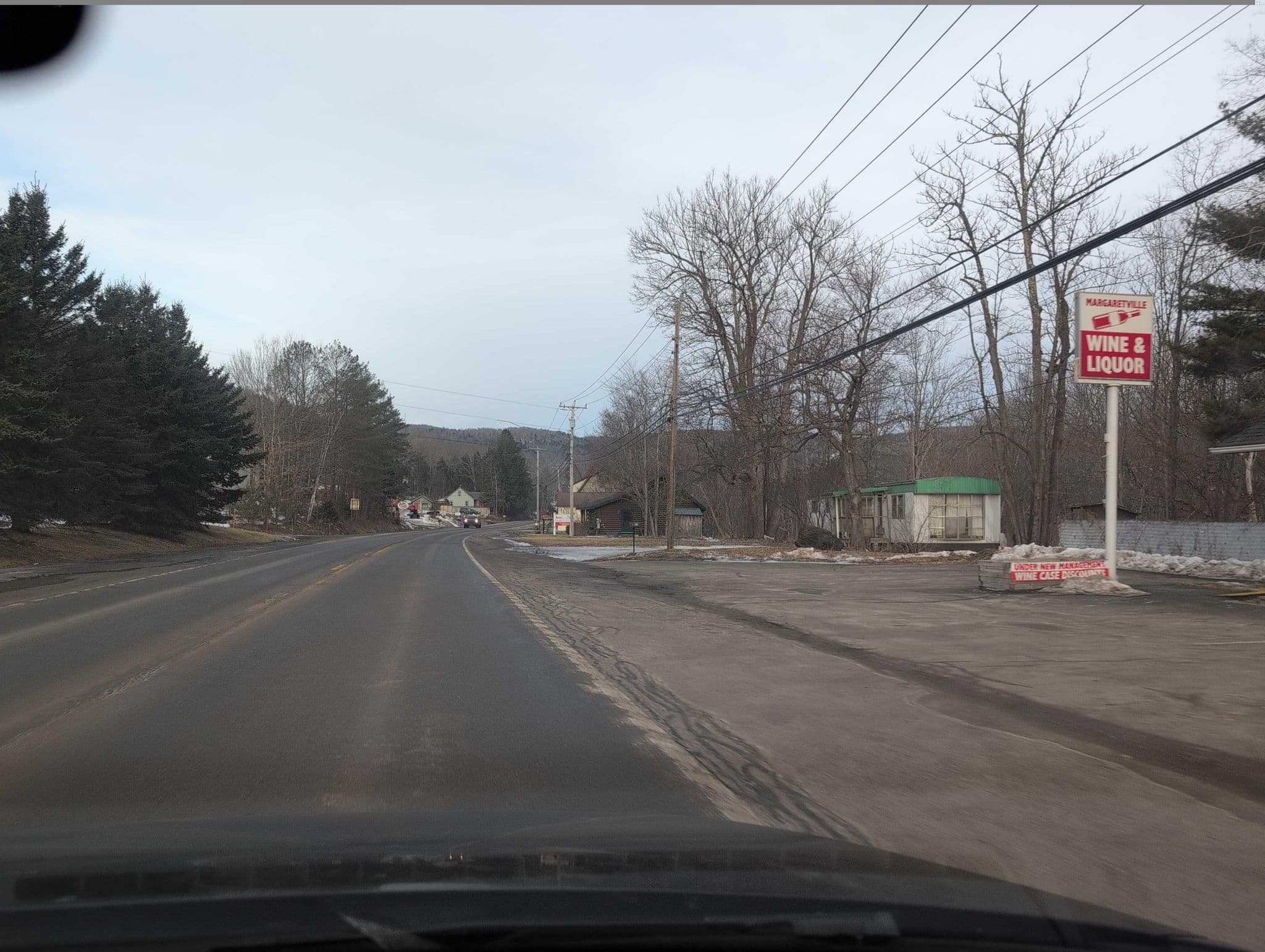 Street view near Margaretville Motel, Livingston Manor — © alrekur (CC BY-SA · Mapillary)
