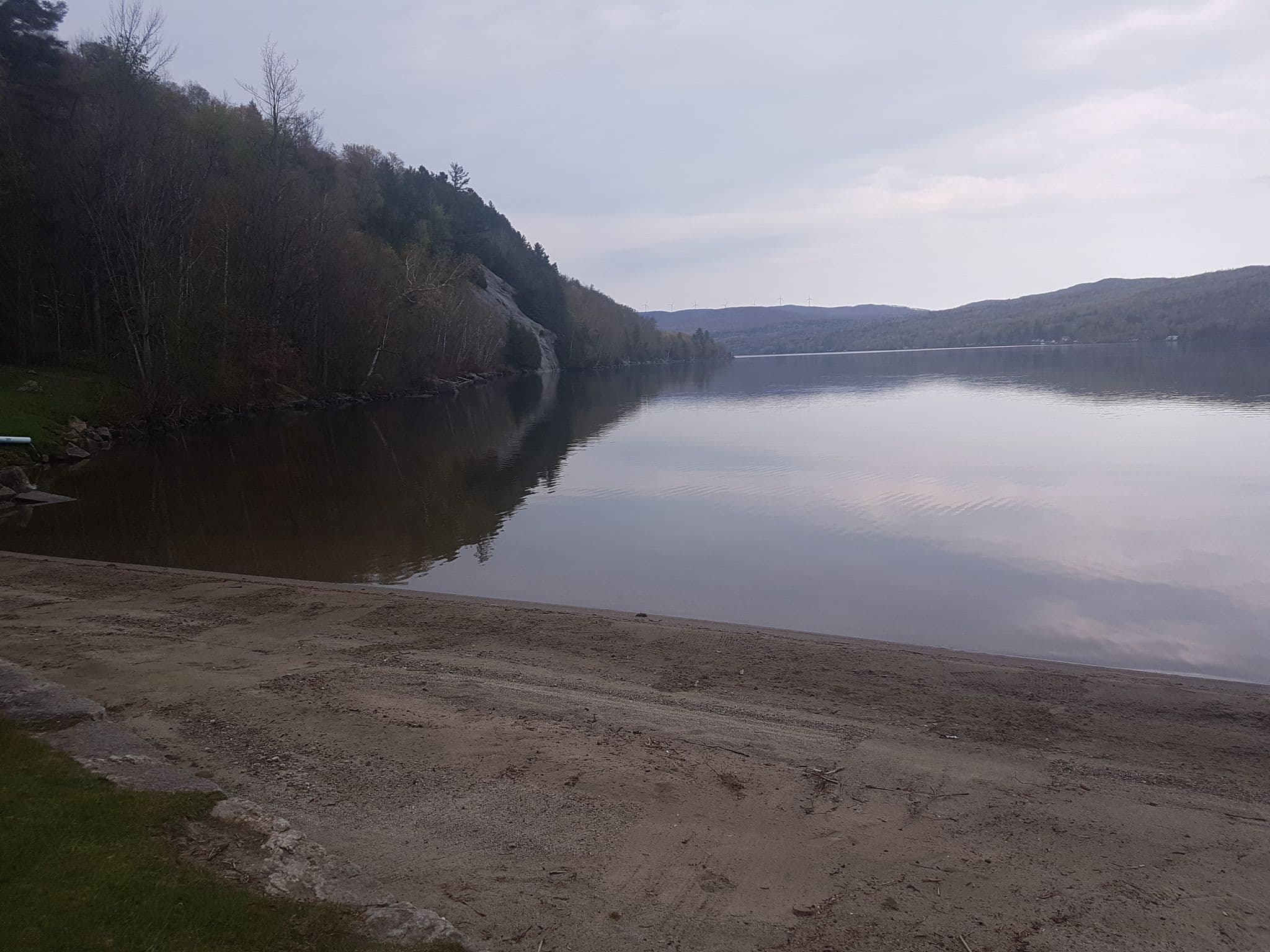 Street view near Page, Lyndonville — © rps333 (CC BY-SA · Mapillary)