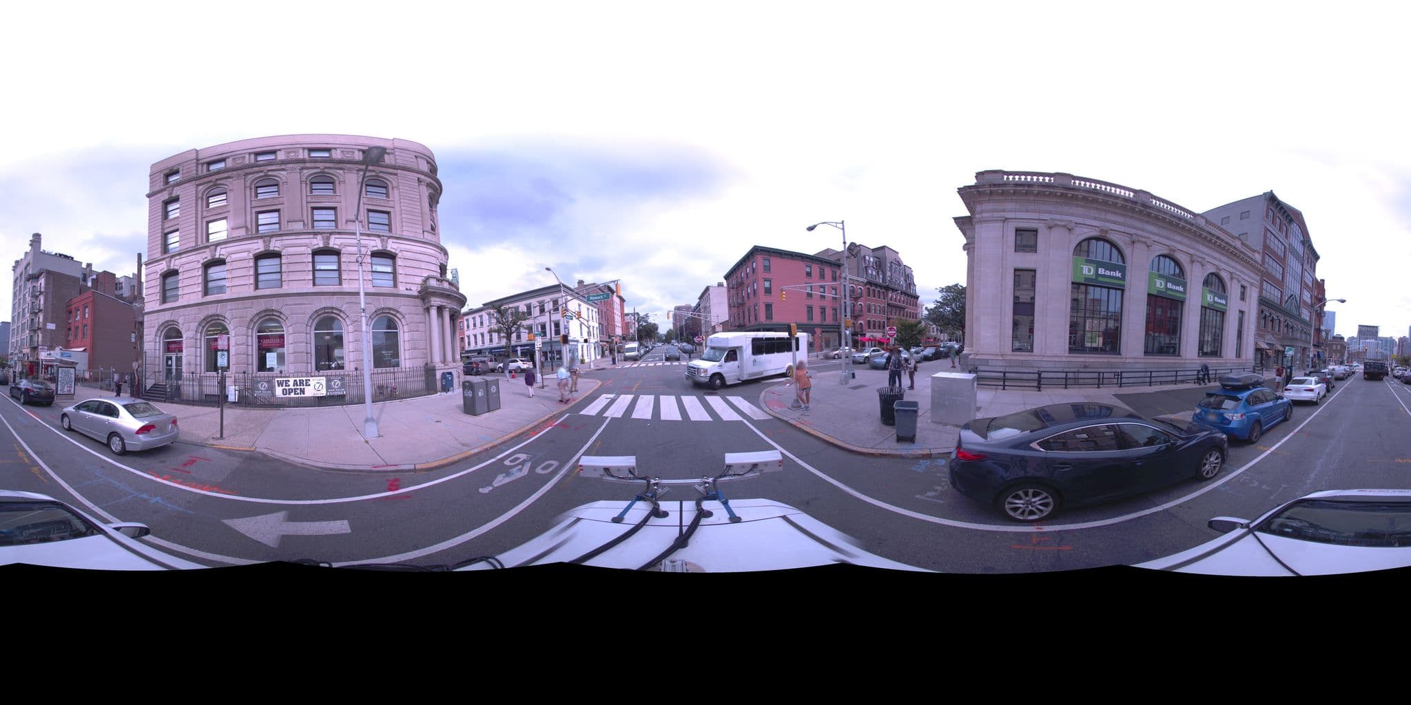 Street view near Ewards Hotel, Hoboken — © amidave (CC BY-SA · Mapillary)