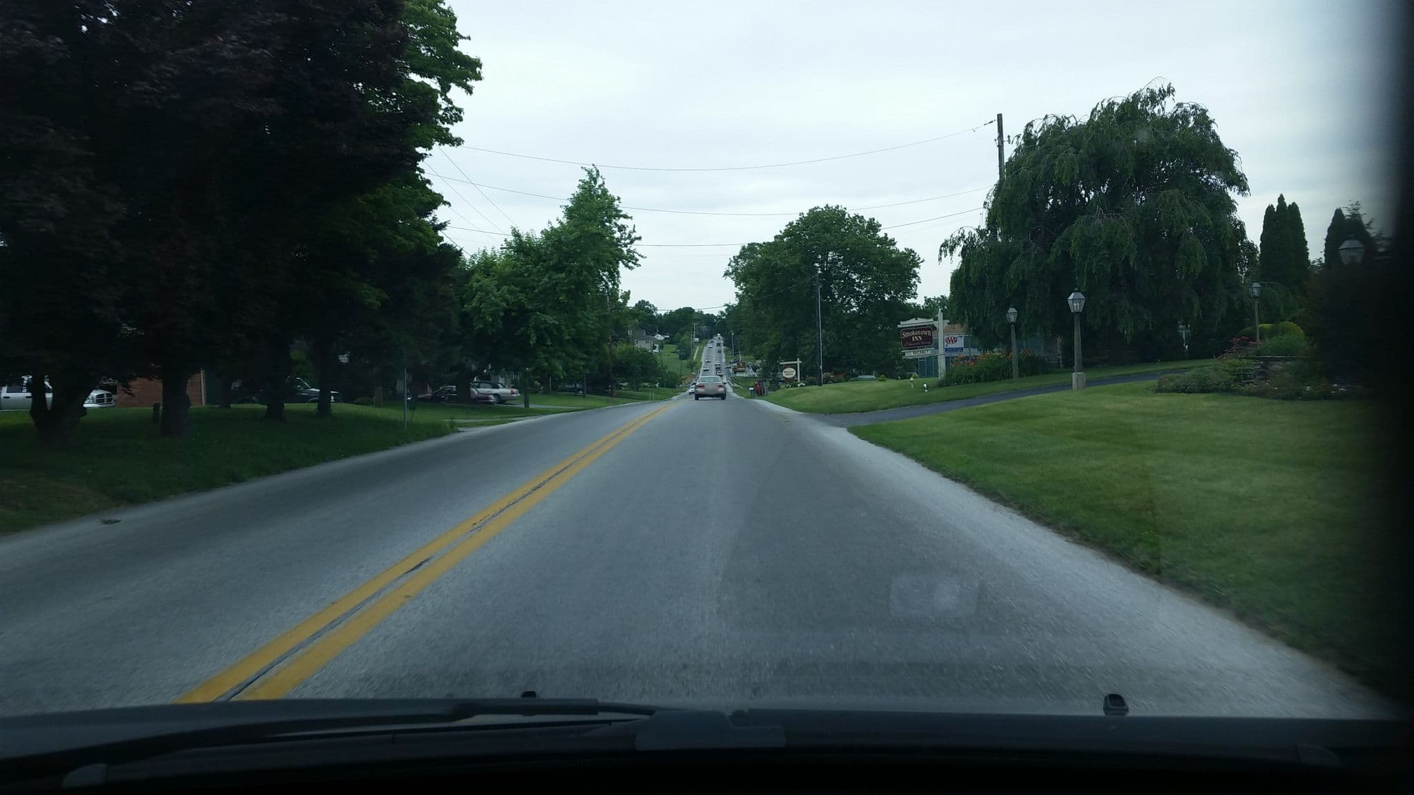 Street view near Smoketown Inn, Leola — © dgearhart (CC BY-SA · Mapillary)