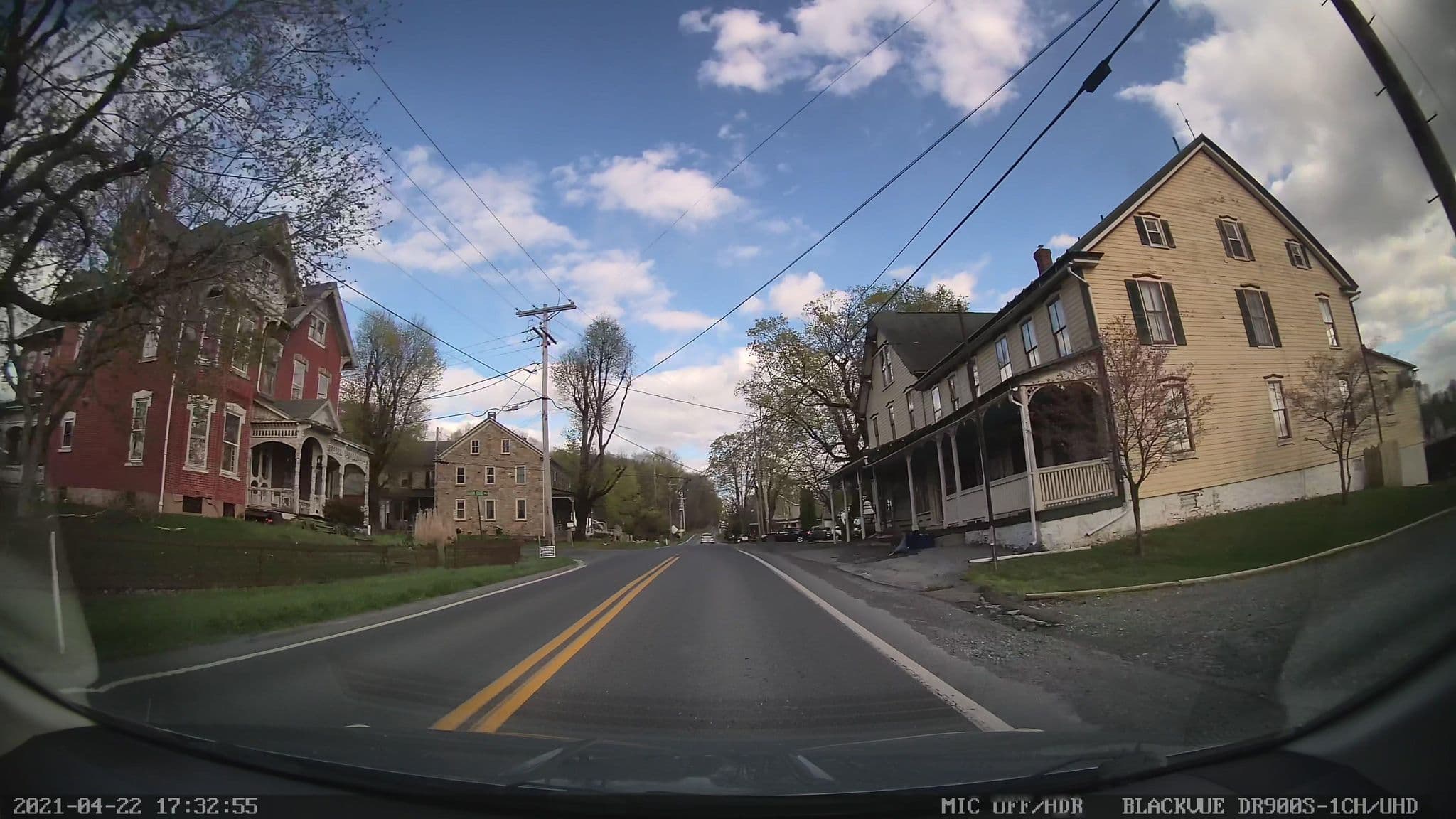 Street view near Landhaven, Bally — © cpels23 (CC BY-SA · Mapillary)