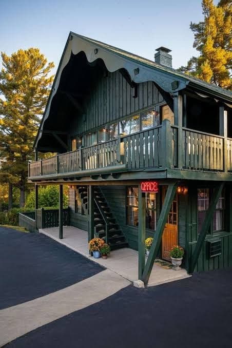 Town House Lodge, Hotel in Lake Placid