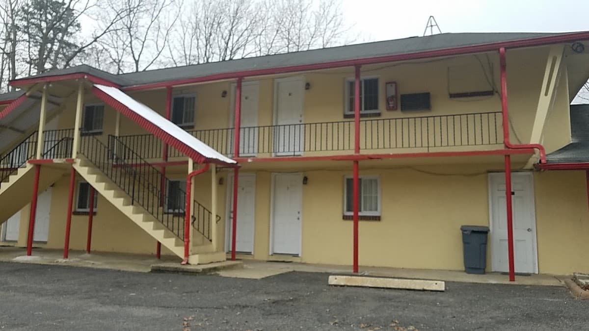 Fernwood Motel, Motel in Wanamassa