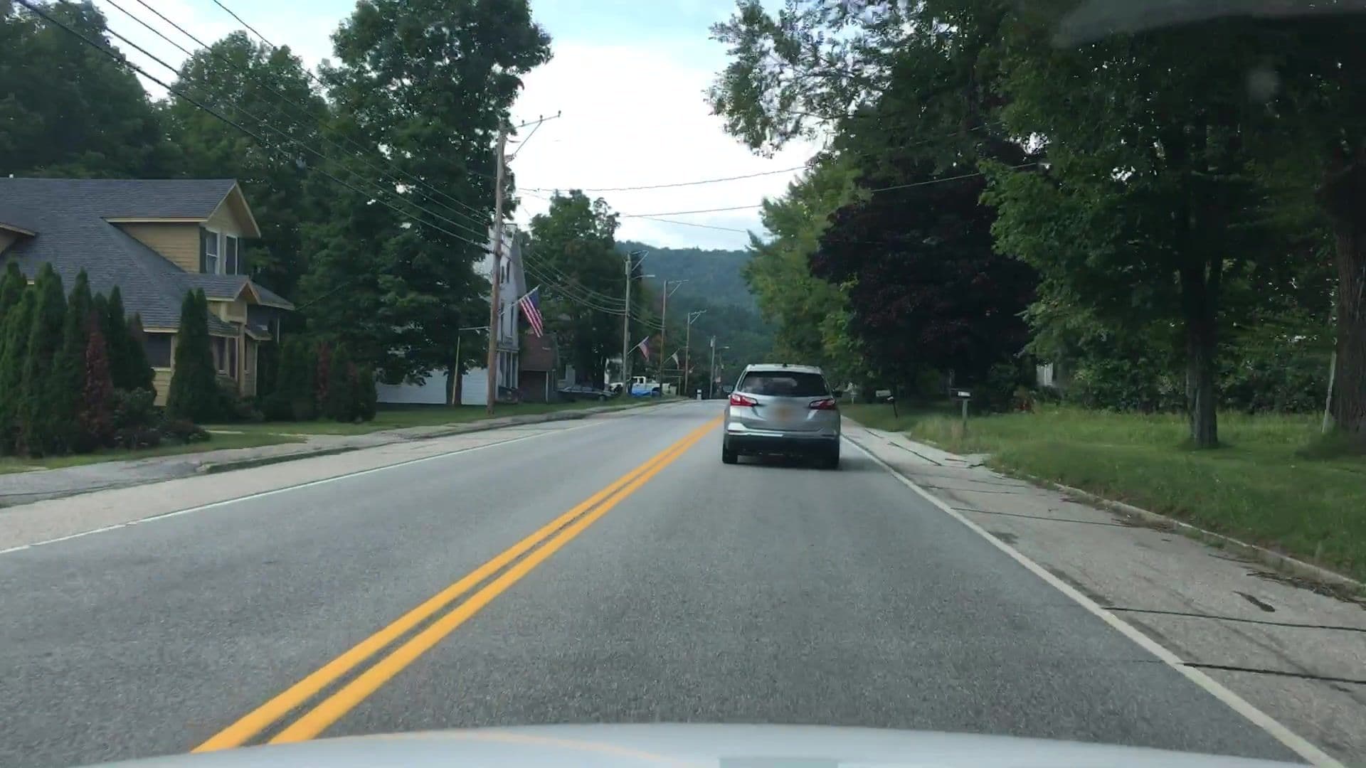 Street view near valley fog farm, Rumford — © lvl5 (CC BY-SA · Mapillary)