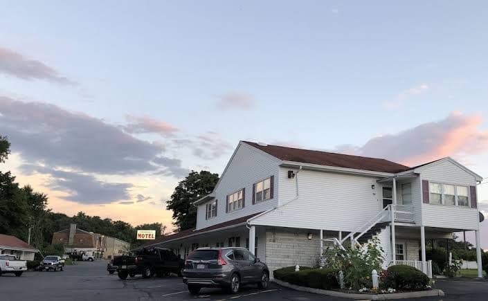 Chisholm's Motor Inn, Motel in Saugus
