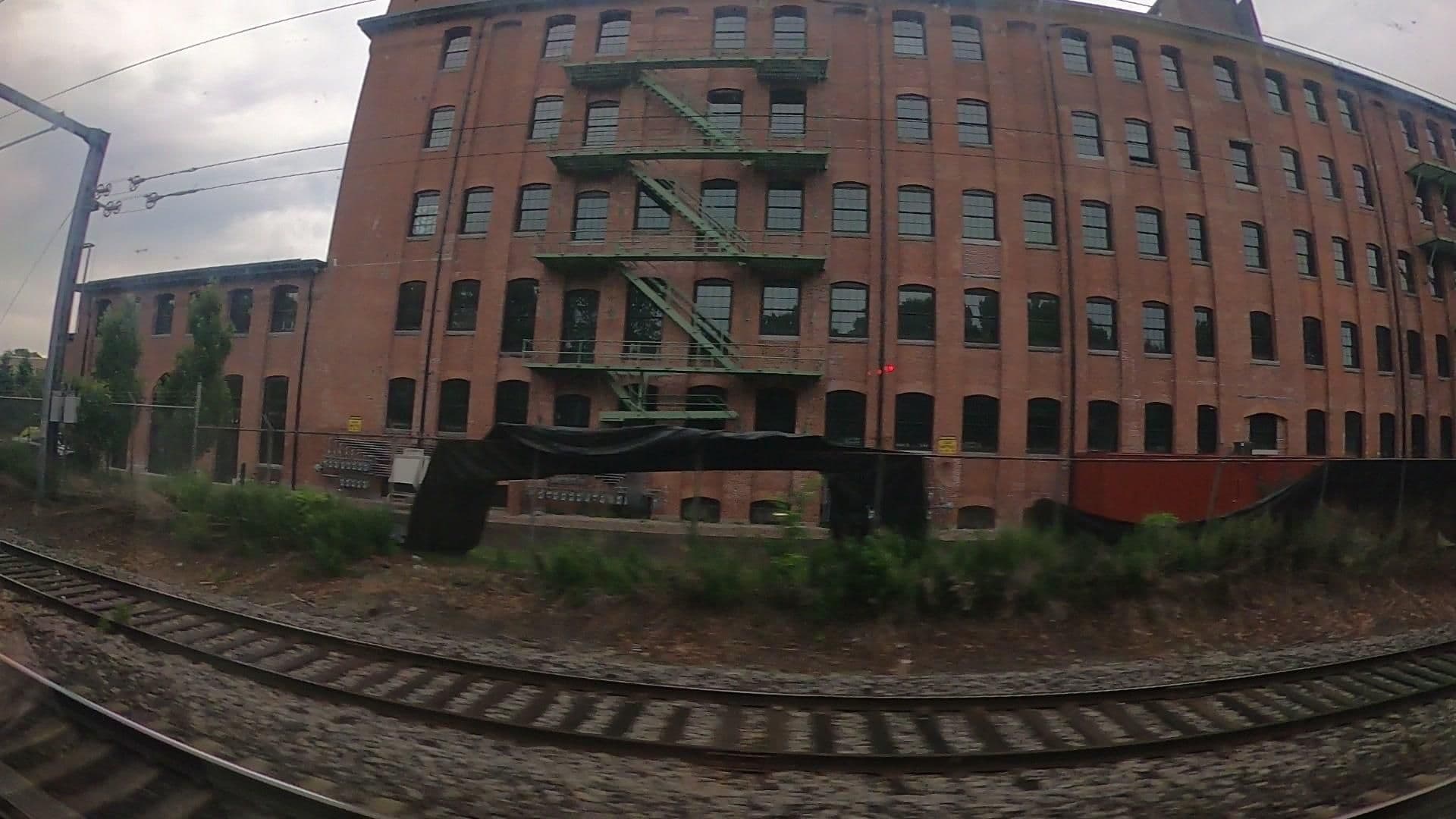 Street view near The Chocolate Factory, Mansfield Center — © mycota (CC BY-SA · Mapillary)