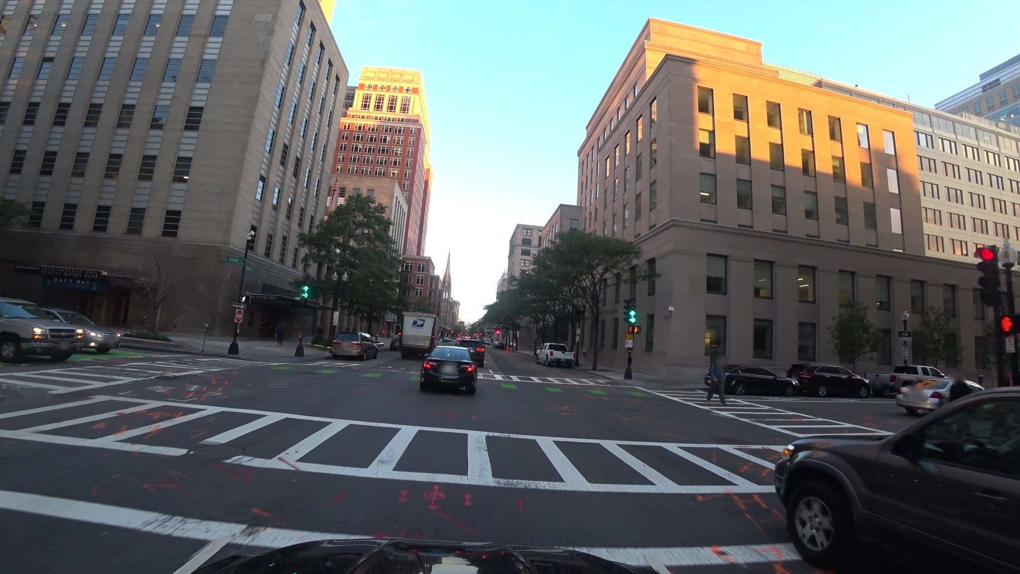 Street view near Hotel Aka, Beacon Hill — © lxmbos11 (CC BY-SA · Mapillary)