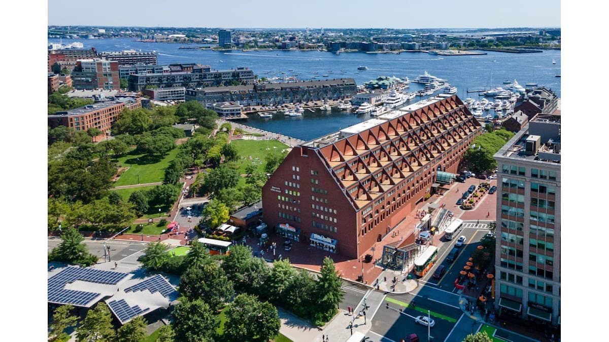 Boston Marriott Long Wharf, Hotel in North End