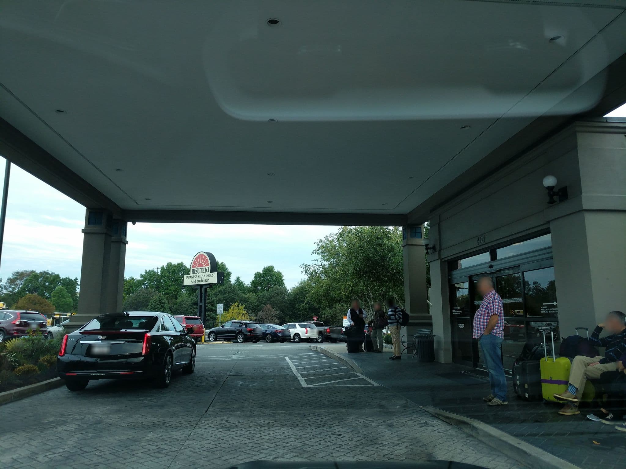 Street view near Four Points Boston Logan International Airport, Revere — © lxmbos2 (CC BY-SA · Mapillary)