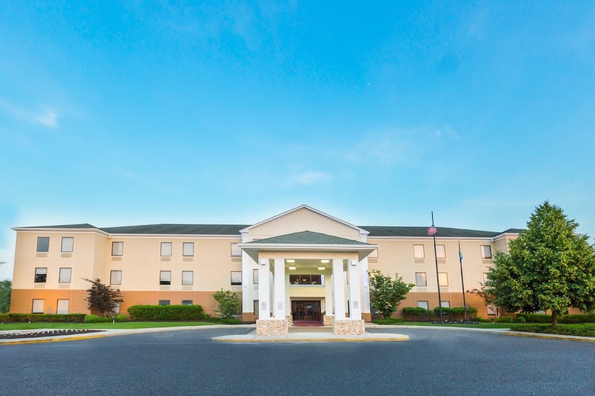 Holiday Inn Express & Suites Burlington - Mount Holly, Hotel in Willingboro