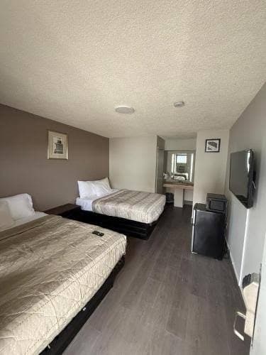 Monte Mario Motel, Motel in Latham