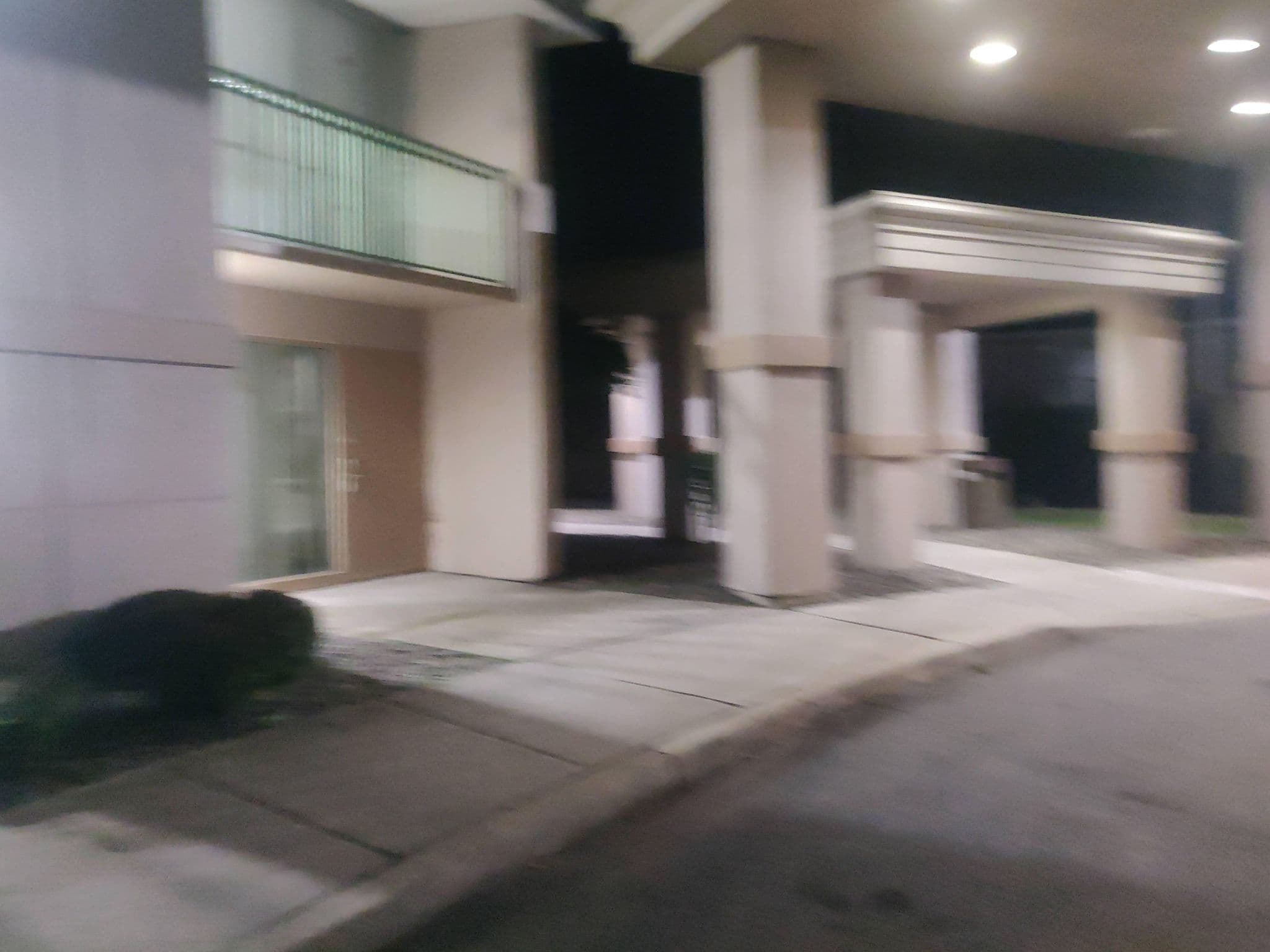 Street view near Howard Johnson Inn - Newburgh, Gardnertown — © Robloxa (CC BY-SA · Mapillary)