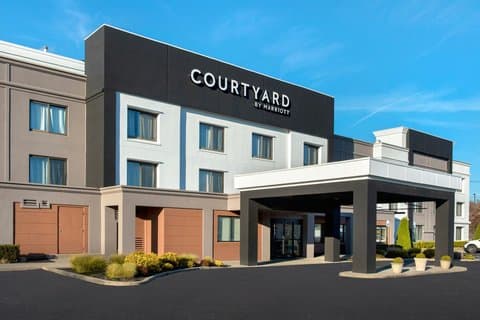 Courtyard Newburgh Stewart Airport, Hotel in Orange Lake