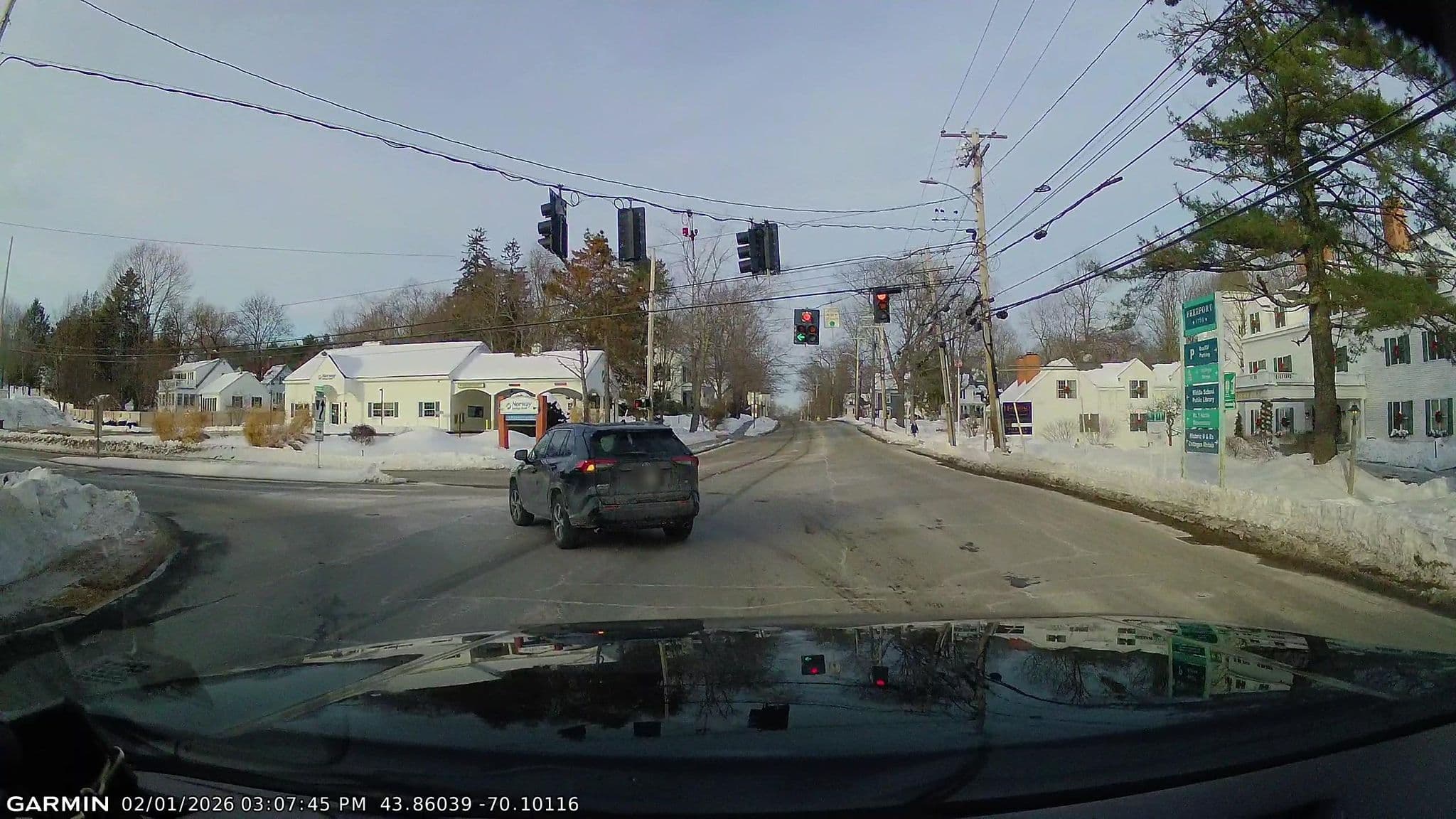 Street view near Haraseeket Inn, Harpswell Center — © Lanka6359 (CC BY-SA · Mapillary)