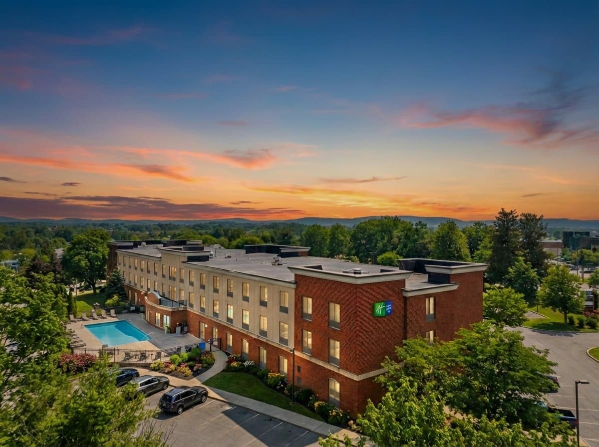 Holiday Inn Express & Suites Bethlehem Airport-Allentown Area, Hotel in Catasauqua