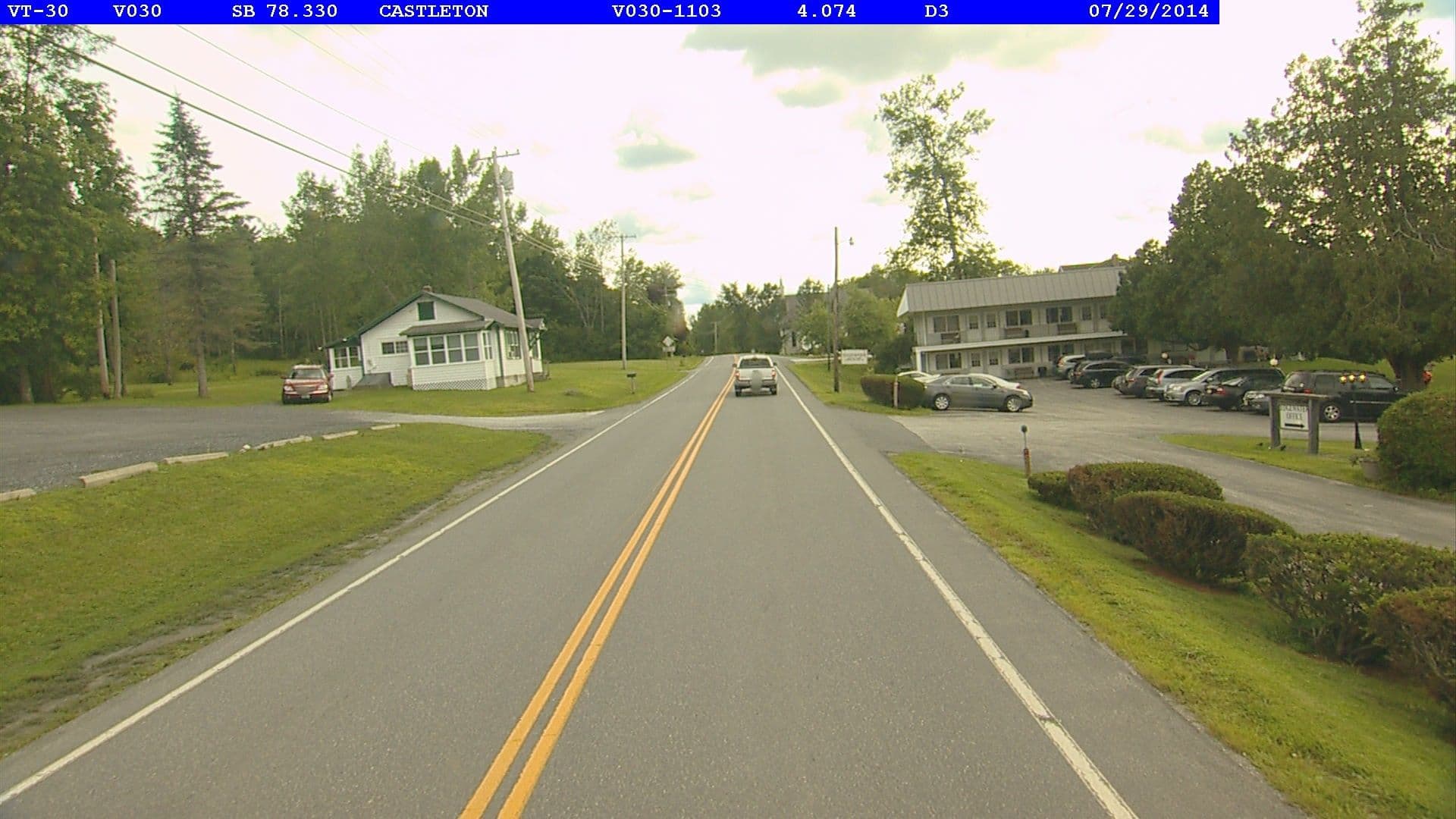 Street view near Lake Bomoseen Lodge, Castleton — © vtrans_row (CC BY-SA · Mapillary)