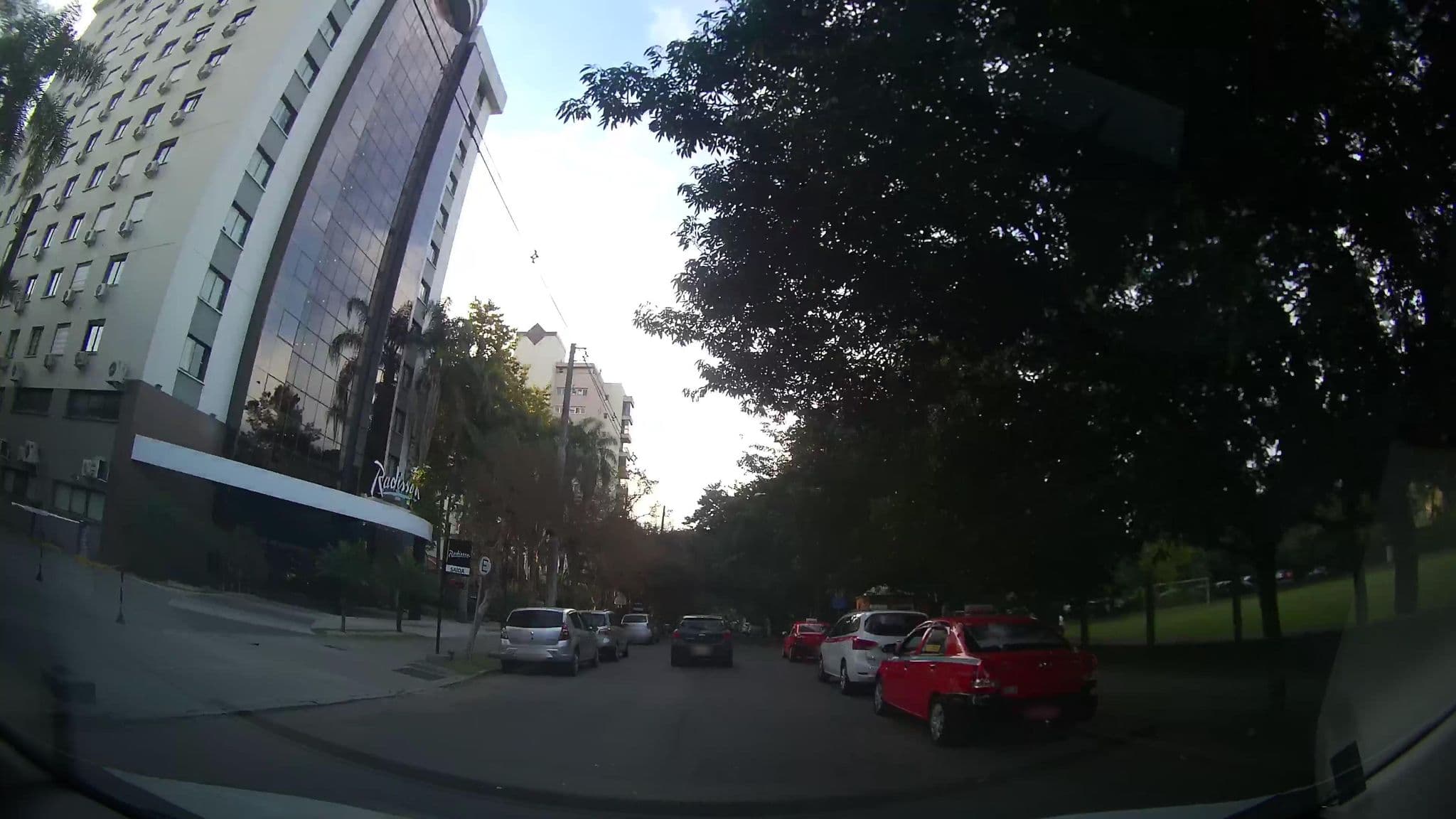 Street view near Radisson Hotel Porto Alegre, Porto Alegre — © marciosampaio (CC BY-SA · Mapillary)