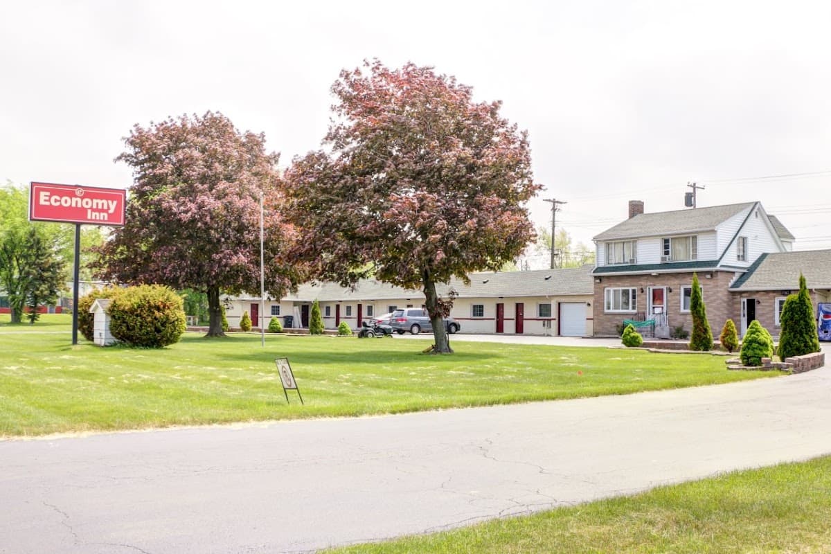 Economy Inn, Motel in Grandyle Village
