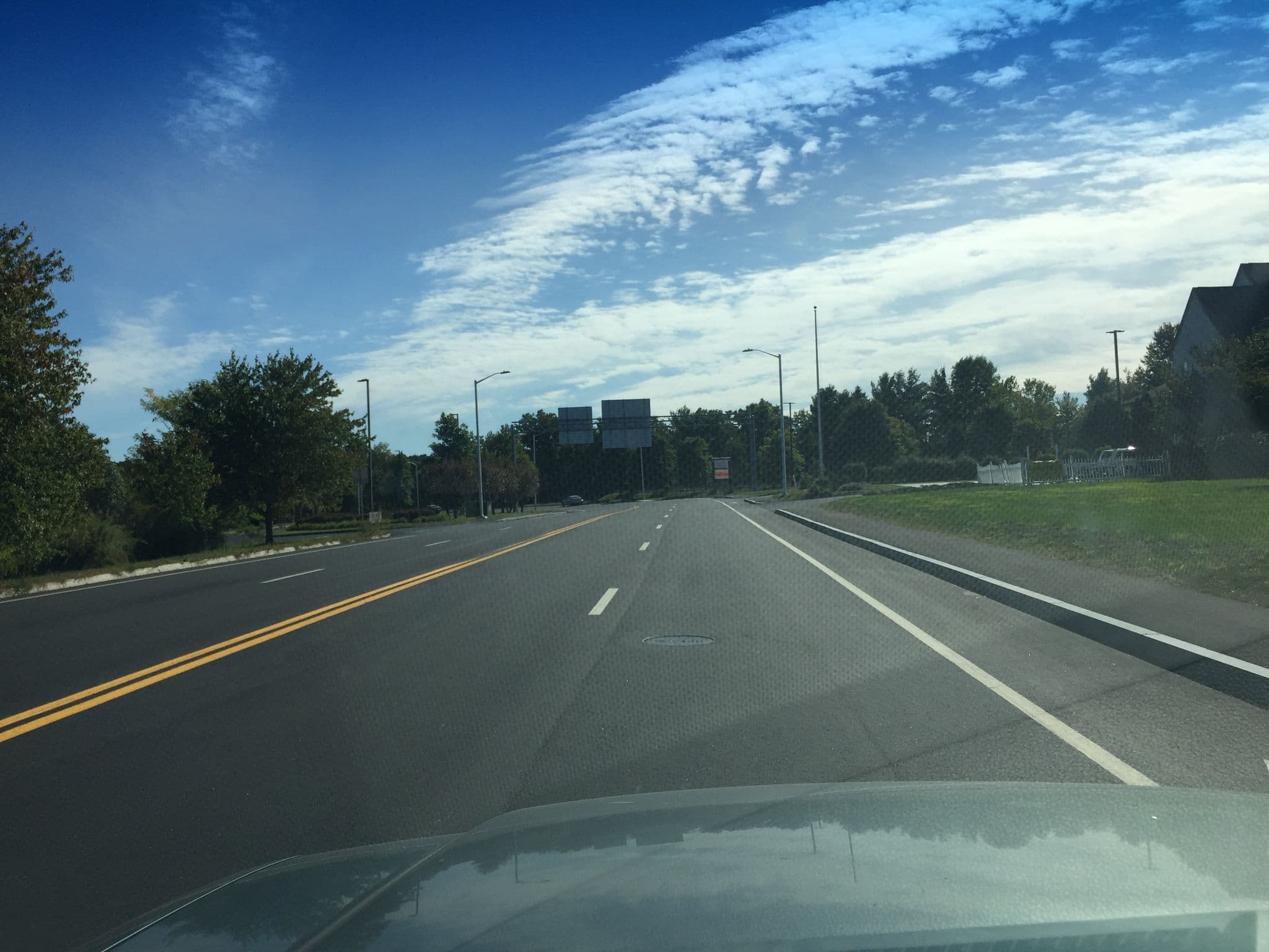 Street view near Residences at Solomon Pond, Northborough — © paulfav (CC BY-SA · Mapillary)