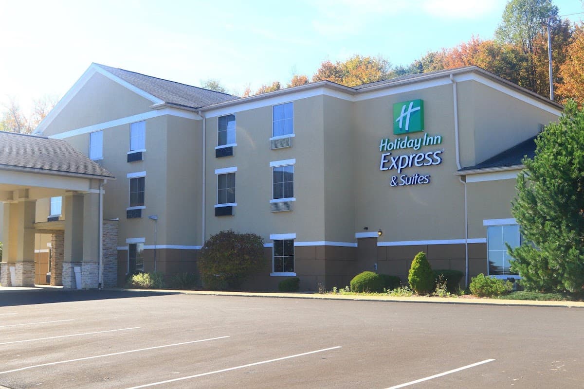 Holiday Inn Express & Suites St Marys, Hotel in Saint Marys