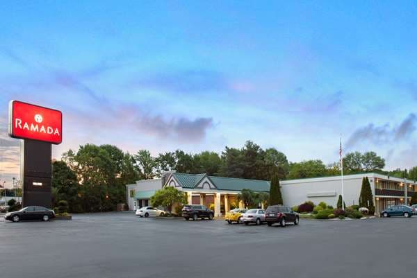 Ramada Wayne Fairfield Area, Hotel in Singac