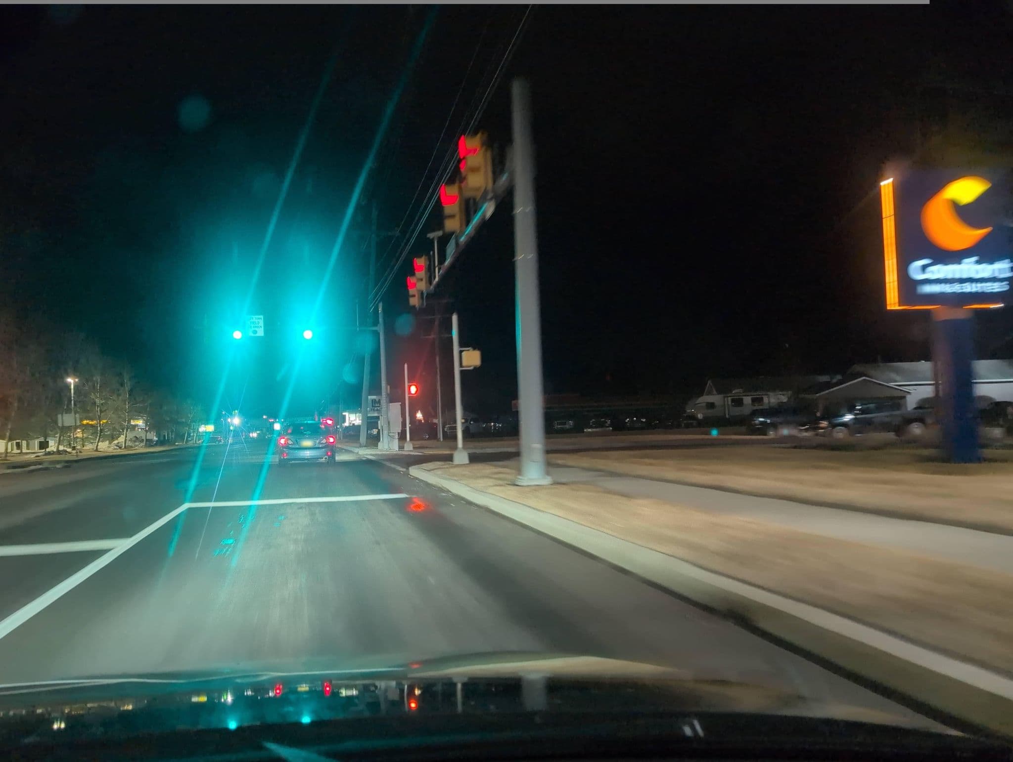 Street view near Comfort Inn, South Waverly — © alrekur (CC BY-SA · Mapillary)