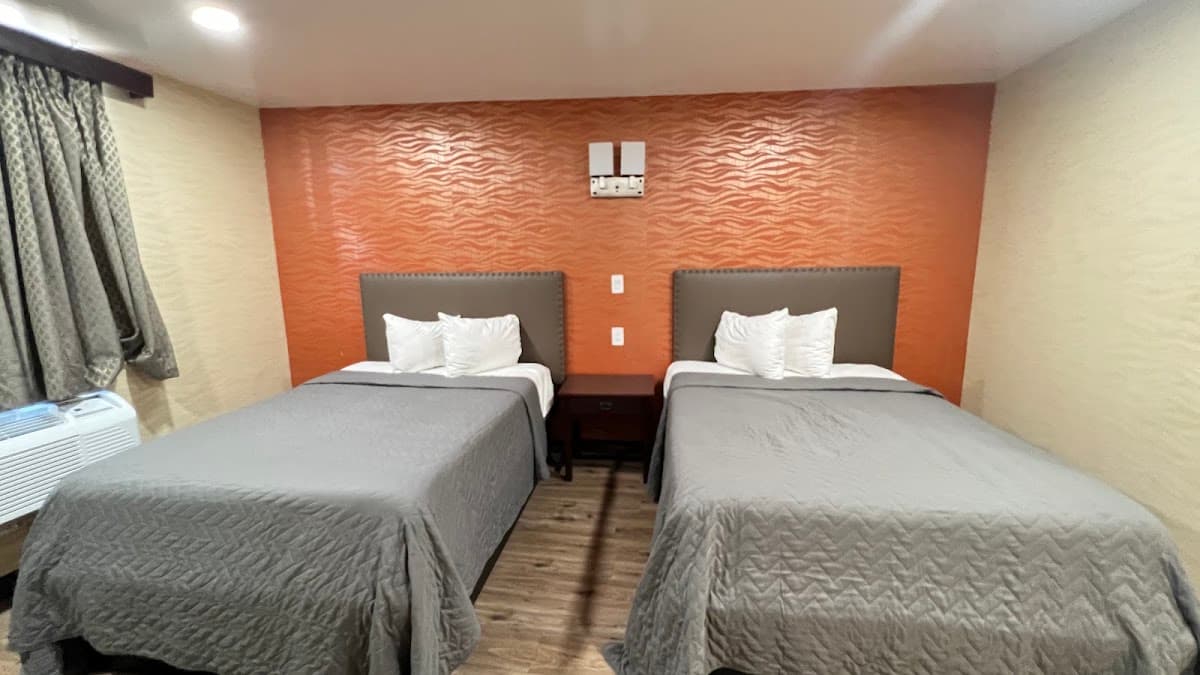 Van Wyck Motor Inn, Motel in Briarwood