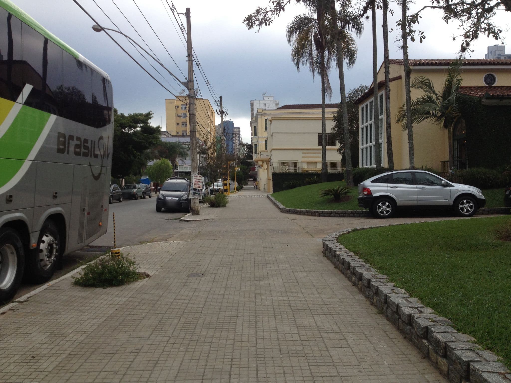 Street view near Hotel Gloria Caxambu, Caxambu — © jglacerda (CC BY-SA · Mapillary)