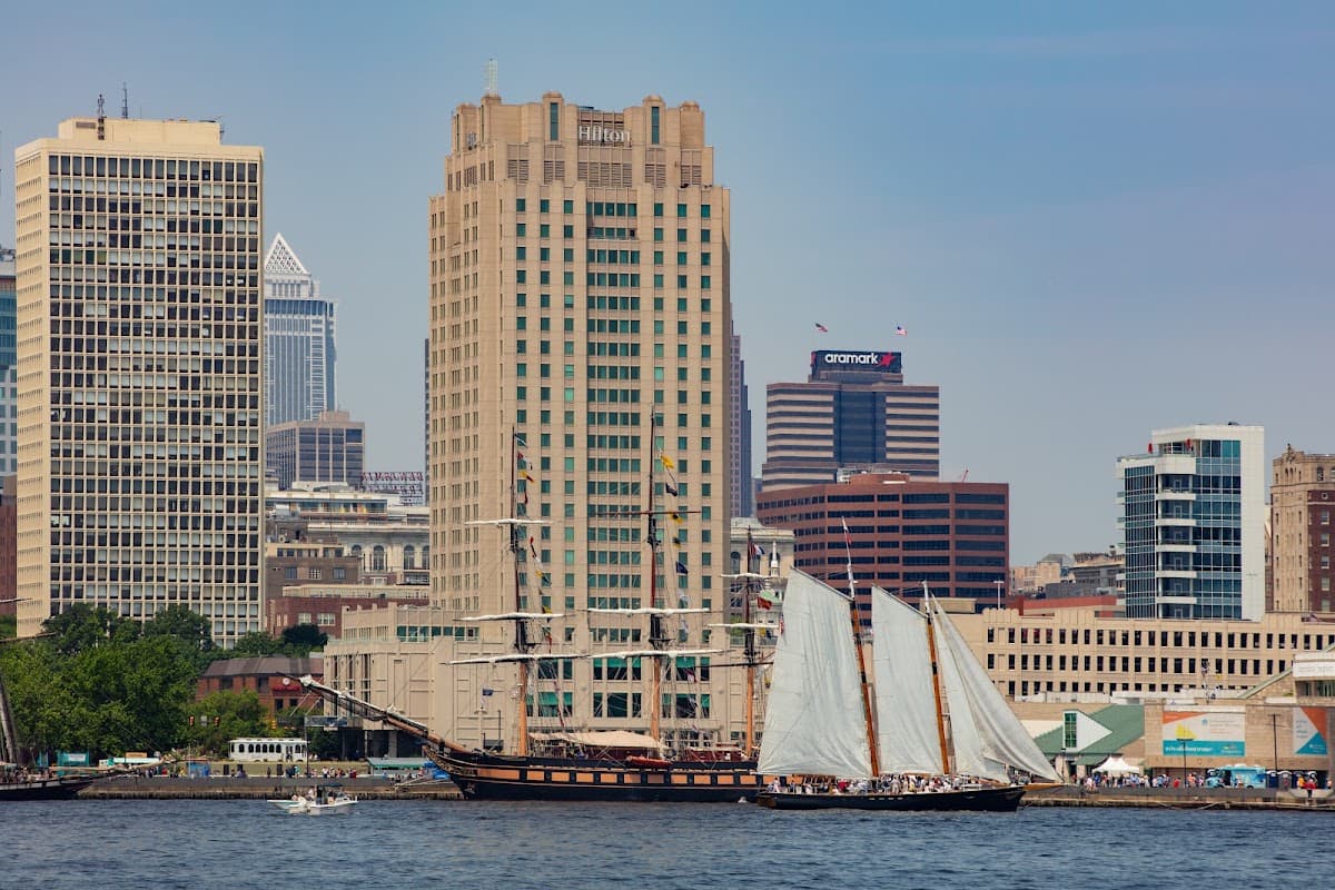 Hilton Philadelphia at Penn's Landing, Hotel in Old City