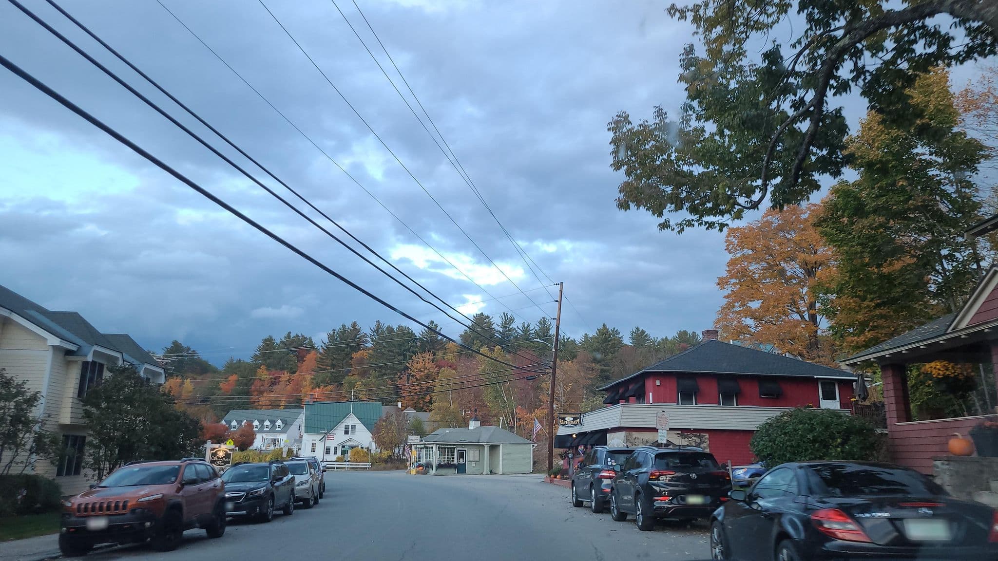 Street view near The Snowflake Inn, North Conway — © jacklehoullier (CC BY-SA · Mapillary)