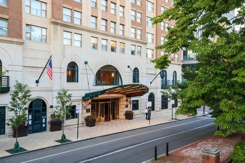 Renaissance Philadelphia Downtown Hotel, Hotel in Old City