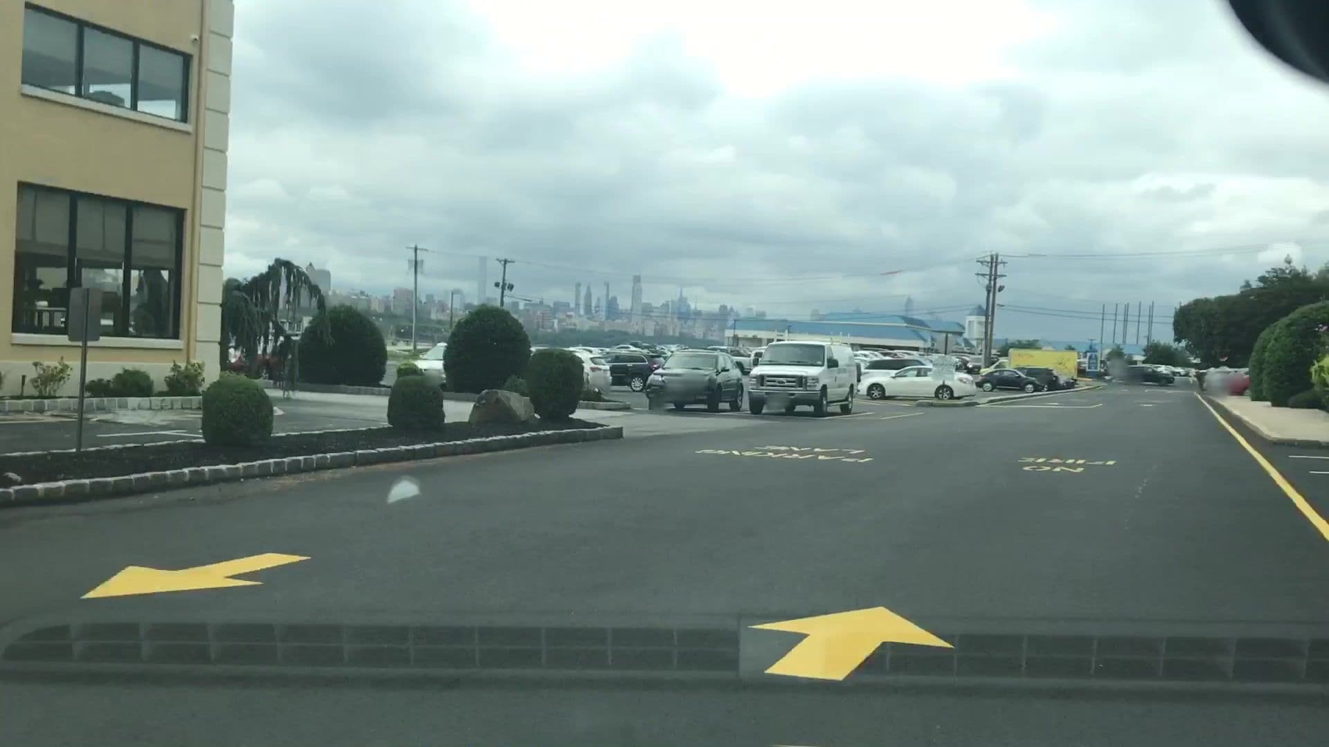 Street view near Comfort Inn Edgewater, Cliffside Park — © lvl5 (CC BY-SA · Mapillary)