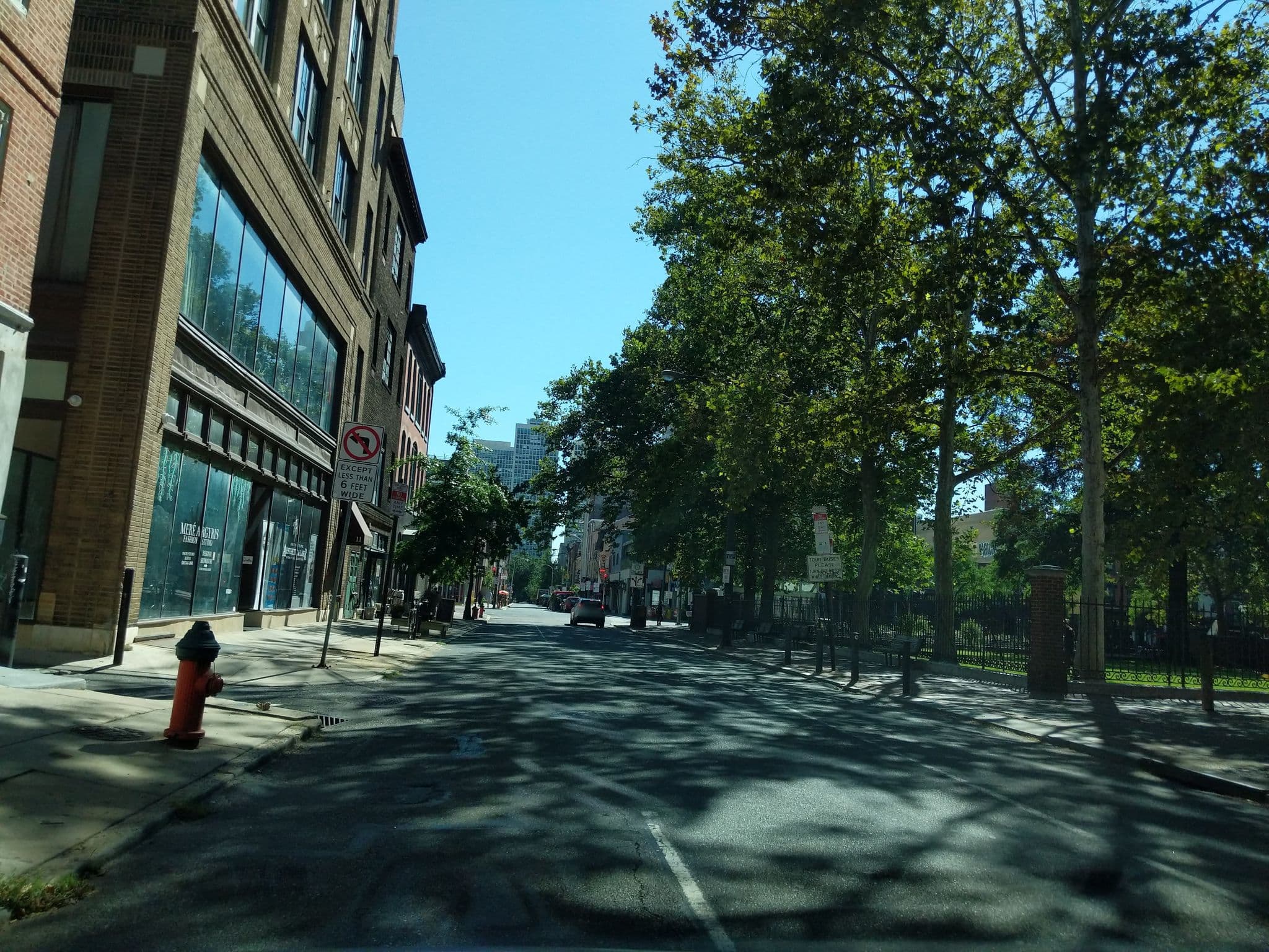 Street view near The Philadelphia House, Old City — © atze02 (CC BY-SA · Mapillary)
