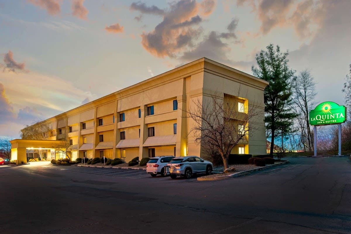 La Quinta Inn & Suites Harrisburg Airport Hershey, Hotel in Bressler