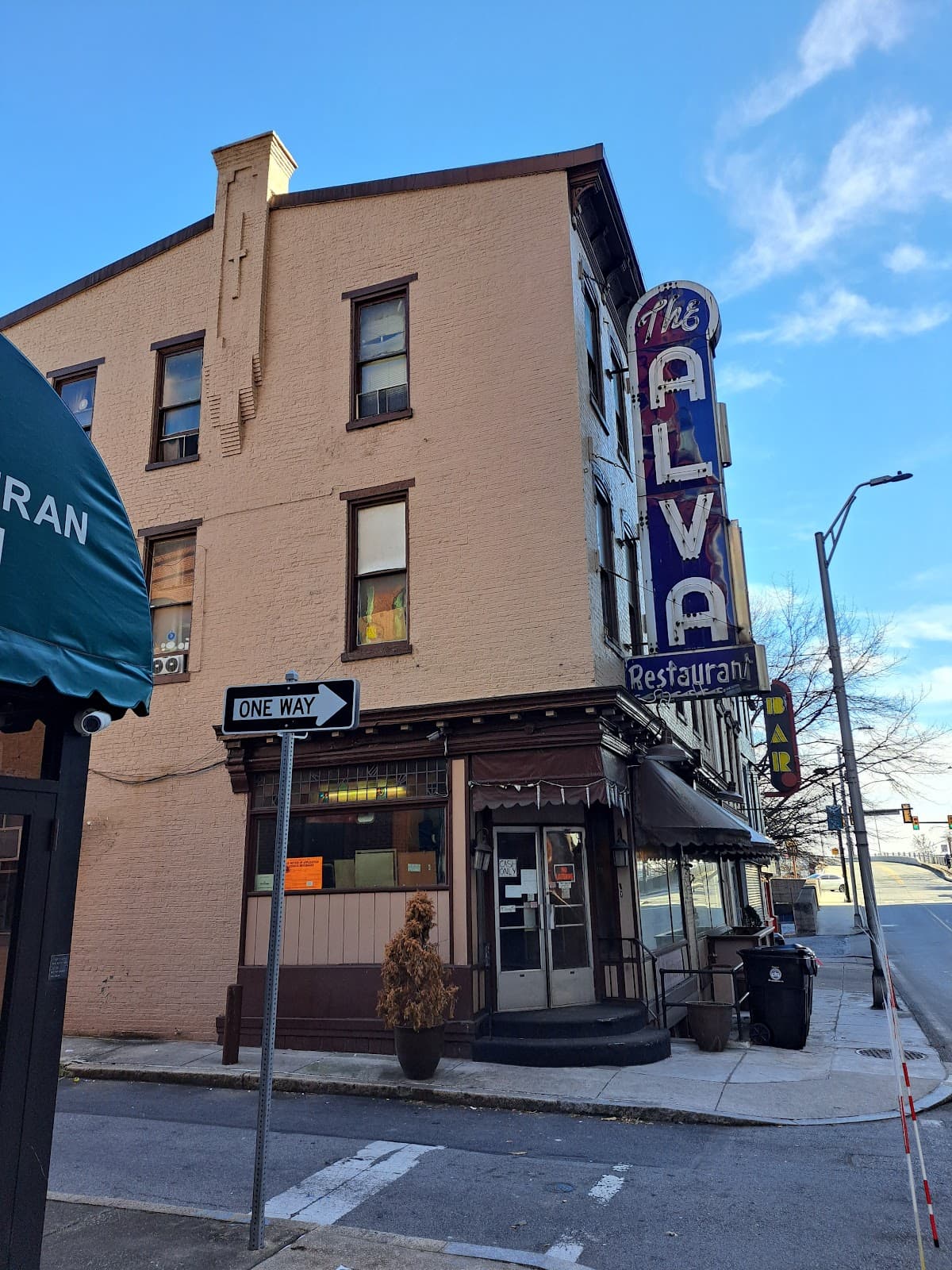 Alva Hotel and Restaurant, Hotel in Harrisburg