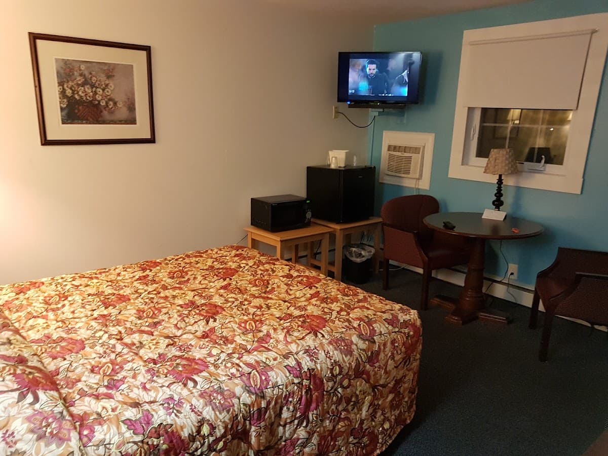 Pine Haven Motel, Motel in North Hampton