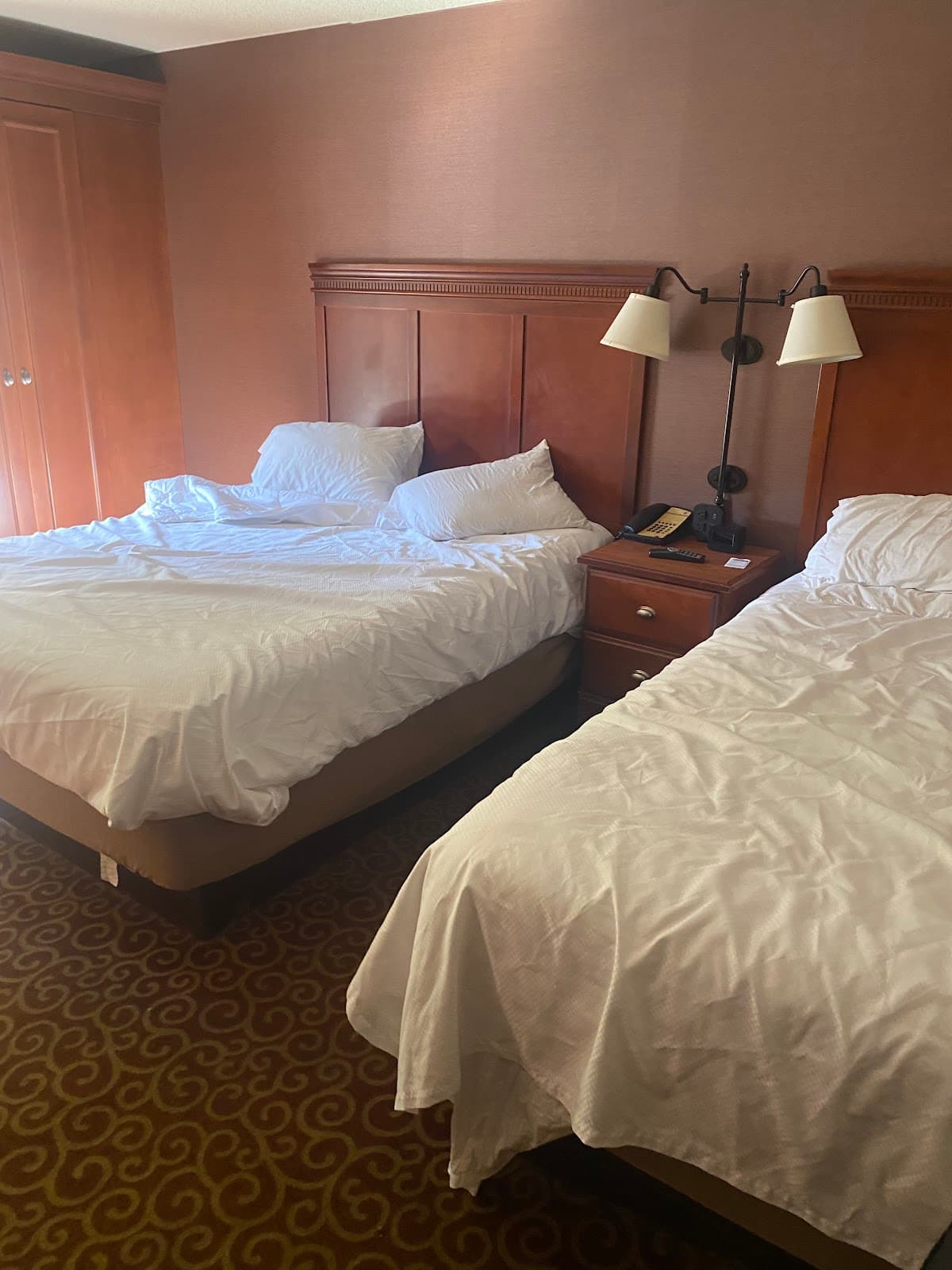 McKnight Hotel, Hotel in West View