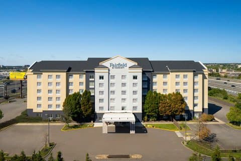 Fairfield Inn & Suites Newark Liberty International Airport, Hotel in Newark