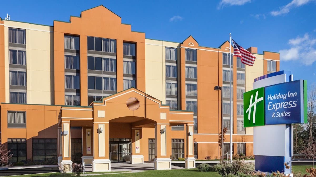 Holiday Inn Express & Suites South Portland, Hotel in South Portland Gardens