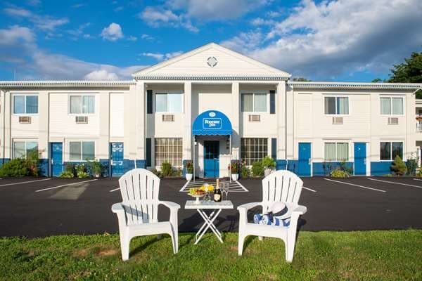 Rodeway Inn & Suites Middletown, Motel in Newport East