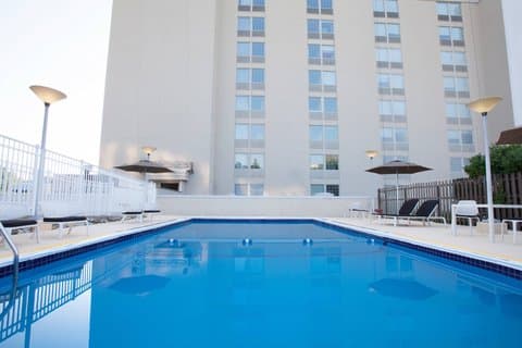 Sheraton Pittsburgh Airport Hotel, Hotel in Carnot-Moon