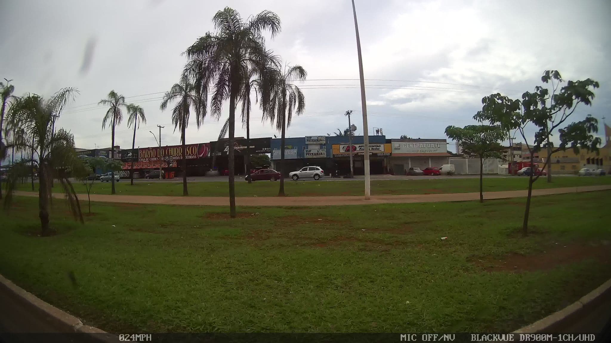 Street view near Imperio Plaza Hotel, Taguatinga — © kaart_4 (CC BY-SA · Mapillary)