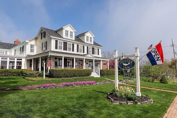 Spouter Inn Bed & Breakfast, Hotel in Lincolnville